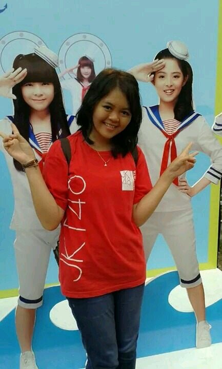 i have million smiles to brighten your day ! , and i have dream high , my name is shinta naomi (panda) .