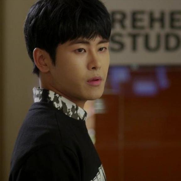 Inspirit | 인피니트。♡ @hoya1991's♡| Follow me and I'll follow you back. |Dancing Machine's wifey
