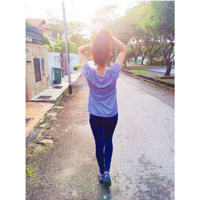 I love my style , love my dress up , SIMPLE is me !