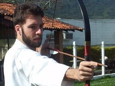 Pai do maior par de bochechas do mundo, mestre de Pa-Kua, jogador de PS4, PC e RPG =P