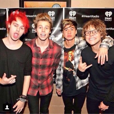 insta: @love5soslovers ❤️ dutchie ❤️ #emabiggestfans5sos
#vote5sos
