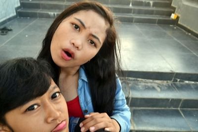 I love my mom, dad and my brother 3 (⌣́_⌣̀) Aku menangis saat hatiku terluka , dan akku kecewa saat tak ada seorang pun yg dapat memahami perasaanku~