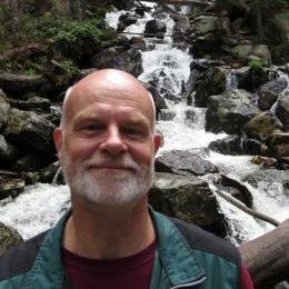 My passion is helping people heal their pain and teaching
self-health care.