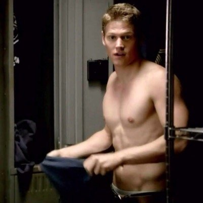 I clean and serve the supernatural creatures of Mystic Falls. The one and only Human. { SL / RP }