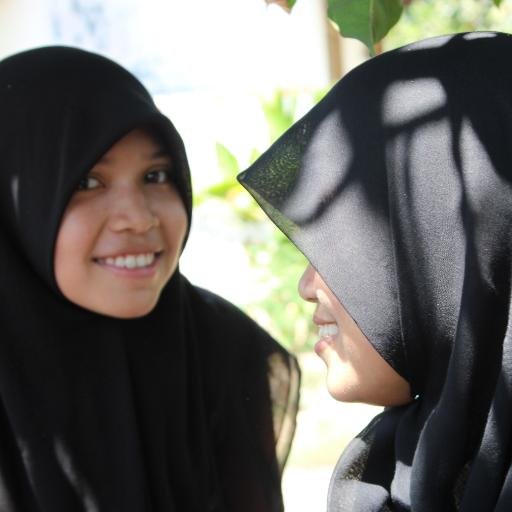 Ya Allah, berkatilah aku dengan rahmat dan hidayahmu. Agar aku kelak bisa membahagiakan Ayah dan Ibuku. ♡♥ Instagram : @dewisyadewiy ♡♥