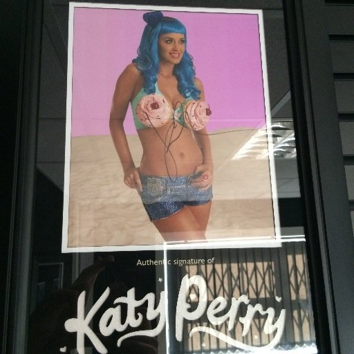 Famous4framing's profile picture. we are bespoke framers based in grimsby offering a U.K. and international service of framing for memorabilia, pictures and art. 01472 289598.