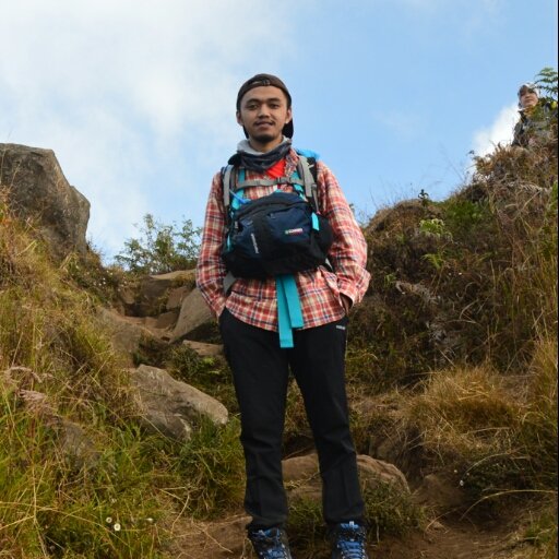 |amateur engineer|phlegmatis| ♥ mocca song| ♥ allah| ♥ muhammad | ♥ my family|general mechanic POLMAN'08|