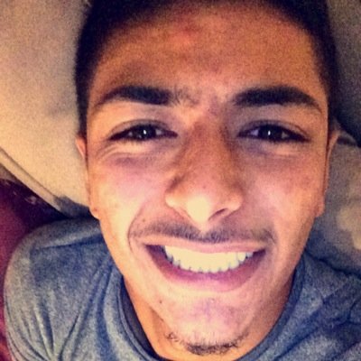 Adam_Hitch's profile picture. Qui m'aime me suive ..