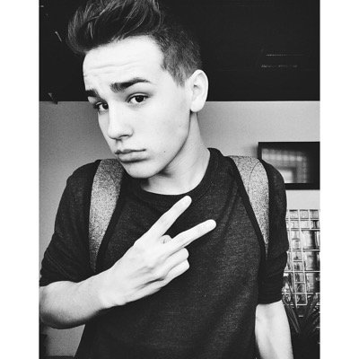 retweet https://t.co/hsKDXU7S1p and tag jacob please