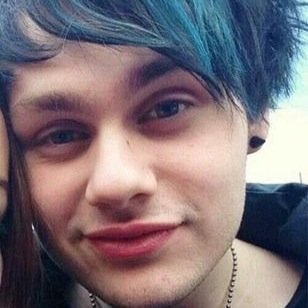 mgcwamwesia's profile picture. never give up babe,,, michael loves you so damn much so keep smiling, his follow will be yours soon!!