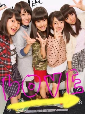 現役女子サッカー部→Jc→サッカー歴約9年→ONE PICE 銀魂　フエアリーテイル*ラブ→E-girls ami推し!→がんちゃんらぶ♪
ふぉろーよろしく(#´・ω・`#)