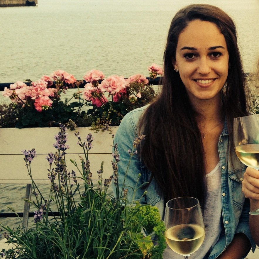 MlldPauline's profile picture. 🎓 Student in Asset Management
📈 Banking
🌍 Travellover
➰ Hapiness only real when shared