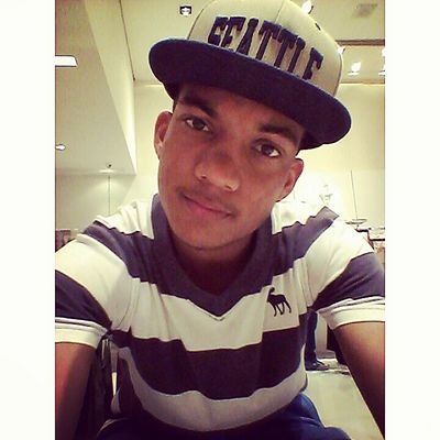 levo esse sorriso porque ja chorei dms...  (: