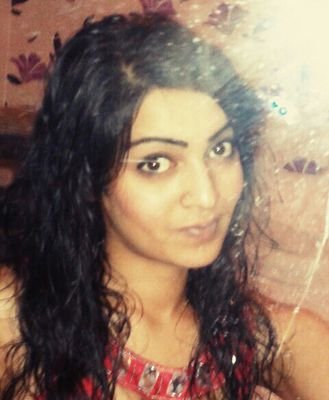 SammiK21's profile picture. Frenchie Mummy 🐶 Spider Catcher 🕷Knot Cruncher 💪 ⟷ @Tinashe follows ⟷