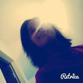 Pretty girl and atrevida..inteligente passionate about music and realizing your true personality and his friends ... He slips any comment ... snapp jeri67 sigue