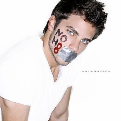 || Werewolf Canadiense {Cold, distant} Poca gente llega a conocerme realmente como soy {If I bite you is because I like you} I lost my control when... #FreeRol