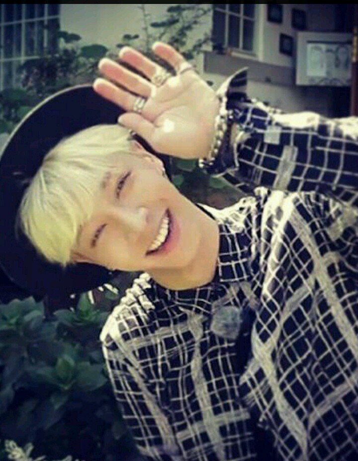 laview06's profile picture. ＢＥＡＳＴ・ギグ  ♥