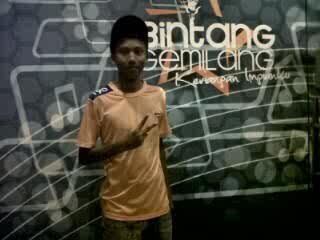 | Aiman | 18 | Ampang | Ig // aiman_nazrul | Wc // aimann97 | I'm not taken but I'm single now |