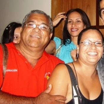 Administradora, Chavista y Revolucionaria