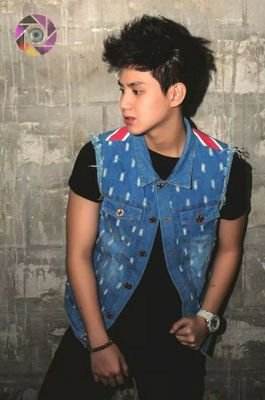 EVEN IF IM JUST THIS,I CAN LOVE YOU MORE THAN WHAT YOU SEE PHYSICALLY IN ME:) DEDICATED TO THOSE FAN GIRLS OF POSADAS BROTHERS AND CHICSER