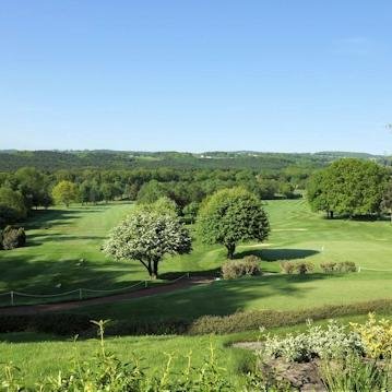 Beautiful, well established and wonderfully maintained parkland course on the outskirts of Chesterfield, set amidst stunning views towards the Peak District.