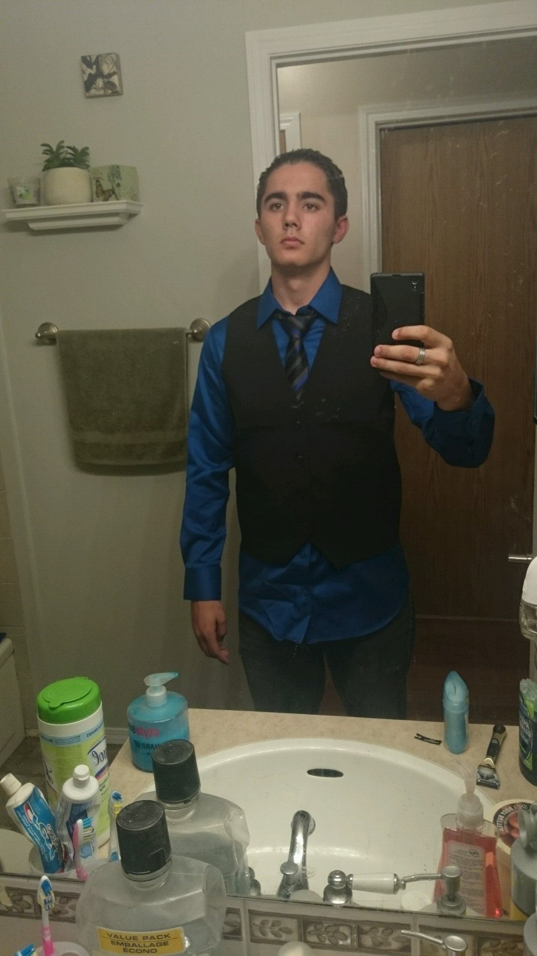 paulboiy44's profile picture. Netflix,partying,food,alcohol,pot