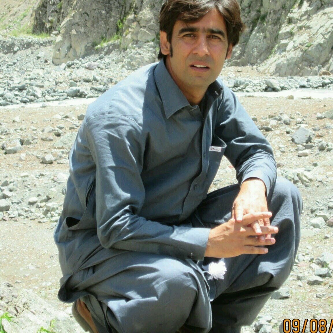 d27a1eb72dff4d3's profile picture. 