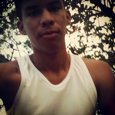 alfredocofla's profile picture. con los pies en la tierra pero mirando a el cielo #amv dios eres mi traga