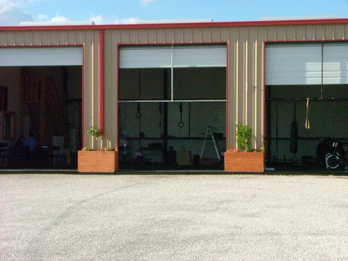 Are you ready for a challenge?  Are you tired of the same old workout routine? Come out and try crossfit
