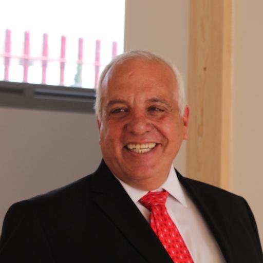 Orgulloso mexicano y potosino, amante de mi tierra y de mi estado, Diputado Federal en LI y LXI legislaturas por el @PRI_Nacional.