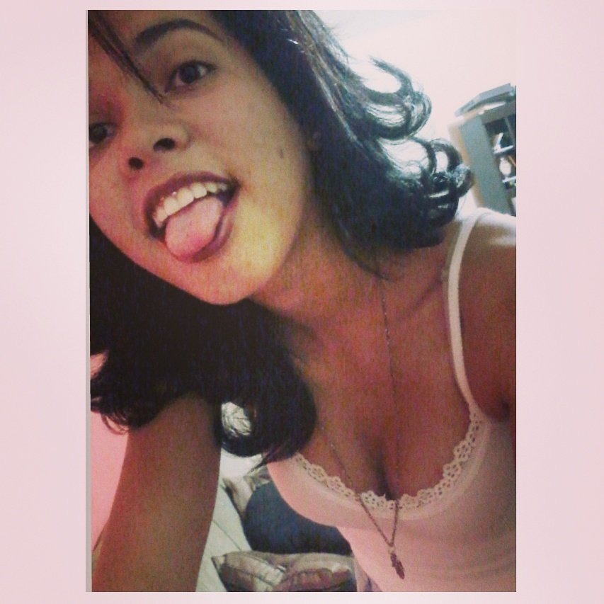 mariahalves126's profile picture. 