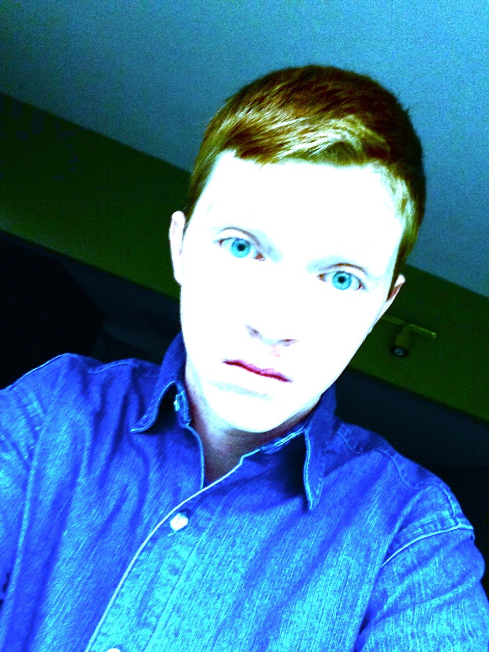 Hello everyone all hollywood and people all around the world My name is J.E.M