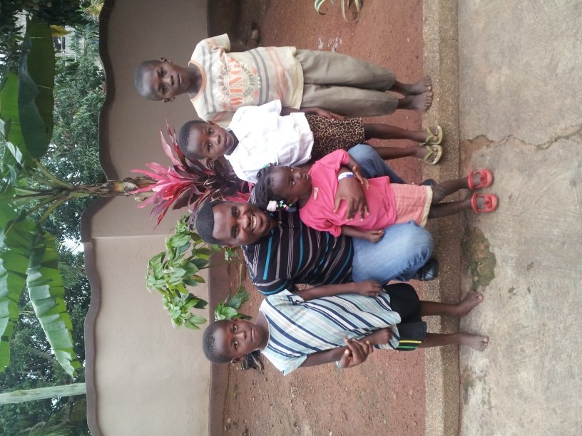 Skill-training for the children who cannot go to school.