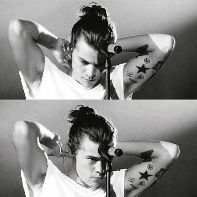 Can you please follow @LovingMyNialler and not this acc?