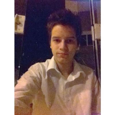 Cansei da vida, entao criei um twitter | dono do @vibeDialetos