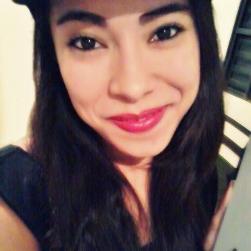 Eu erro , Eu Amo , Eu Choro , Eu Brinco , Eu Sorrio , Eu Tenho defeitos , Eu Tenho qualidades , Eu Minto , Eu Não Sou Perfeita .
Quer Saber mais, segue aê ^^