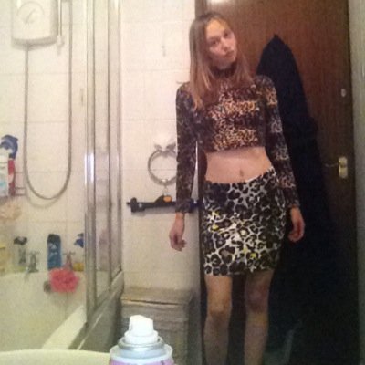LouiseLinzi's profile picture. From ripley i am 18 and i smoke and i love going partys!!single