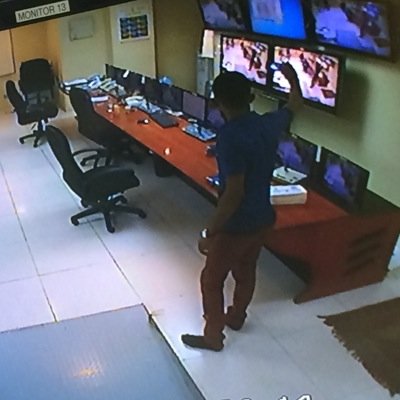 ` ﺂلدنيا لو غيرت فينآ ﺂلف عآدھ ، ، ﺂلقلوب ﺂلوفيہ تبقى وفيه