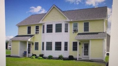 New subdivision of single and duplex style homes under construction in Lowell, MA.  Please contact Dennis Conners,  the broker who is exclusively marketing all