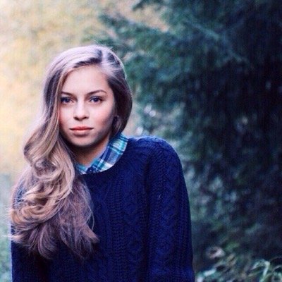 My name Nika!I'm from Russia)I like to dance and sing. Very much I love one direction and from them I love Zayn Malik.I am the beatiful and happy girl)