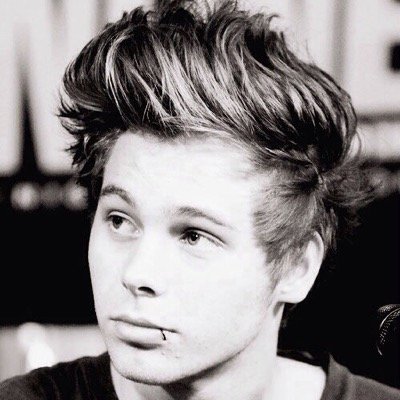 hi! i gave you a free follow! please follow @MysticalMike182