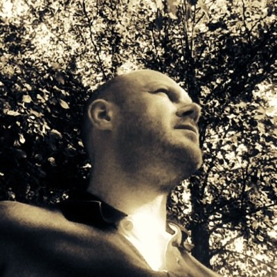Freiberufl. Dipl.Ökonom nun das Hobby zum Beruf gemacht - gute Entscheidung !