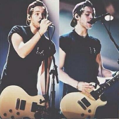 swiggity swooty i want calums booty