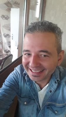 İşaret Dili ÖĞRETMENİ ve TERCUMANI