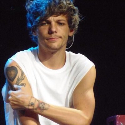 if you see this tweet @85slwt a picture of louis