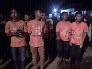 Sera musikku
via vallen idolaku
vyanisty sahabatku Voscom 
 komunitas Q
Via vallen:vianistyy 
#Suportviavallen
,oranye. .