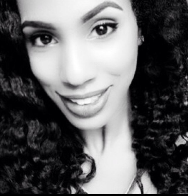 I just want to be a servant ~ Who's passion is to LOVE God thru ♪♫ & SERVE others w/ ♥. I love: Jesus unapologetically |Music|People| Follow my journey here...