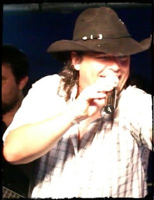 CesarrDiGoias's profile picture. 