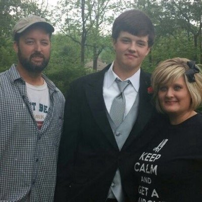 18 years young love meeting new people born and raised in NC