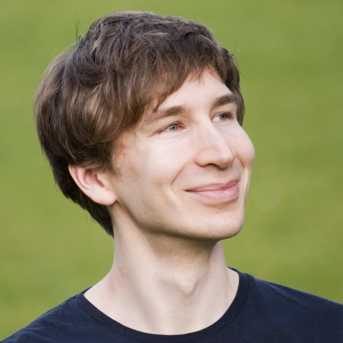 Working at the intersection of hardware & software. Loves problems and climbing. Projects: https://t.co/UMh9yzn6xF
